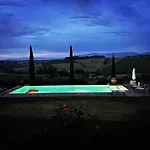 Il Noce Peaceful Tuscan Haven With Pool And Views Tatil Evi *