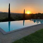Il Noce Peaceful Tuscan Haven With Pool And Views Tatil Evi *