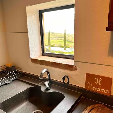 Casa vacanze Il Noce Peaceful Tuscan Haven With Pool And Views